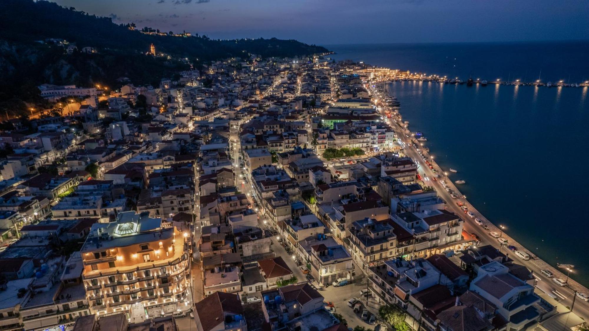 Exanimo Luxury Apartments Zakynthos Town Luaran gambar